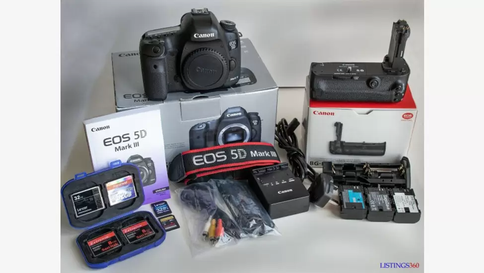 $050 Canon EOS 5D Mark III Strap, BL-5DIII, Battery Charger, Field Guide, Low Shutter